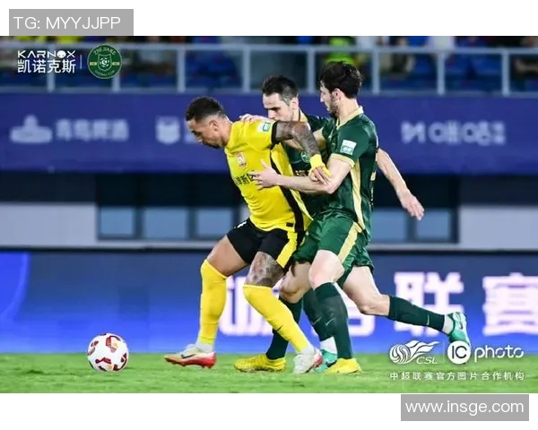 绿茵谢幕情深意长传奇球星泪洒赛场告别荣耀时刻