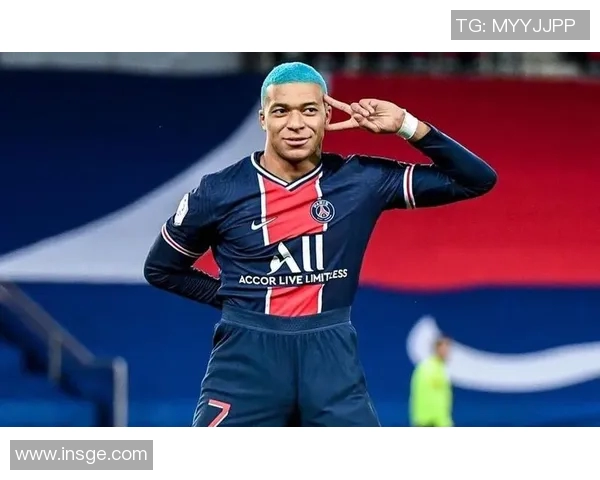 足球球星搞笑瞬间盘点：从场上失误到奇葩庆祝，笑点不断